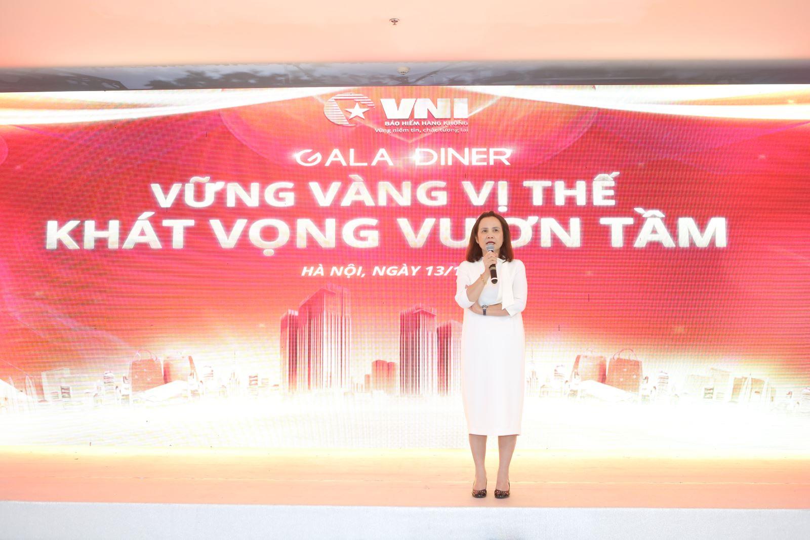 GALA DINNER VNI “VỮNG VÀNG VỊ THẾ - KHÁT VỌNG VƯƠN TẦM” ẤN TƯỢNG & MÀU SẮC