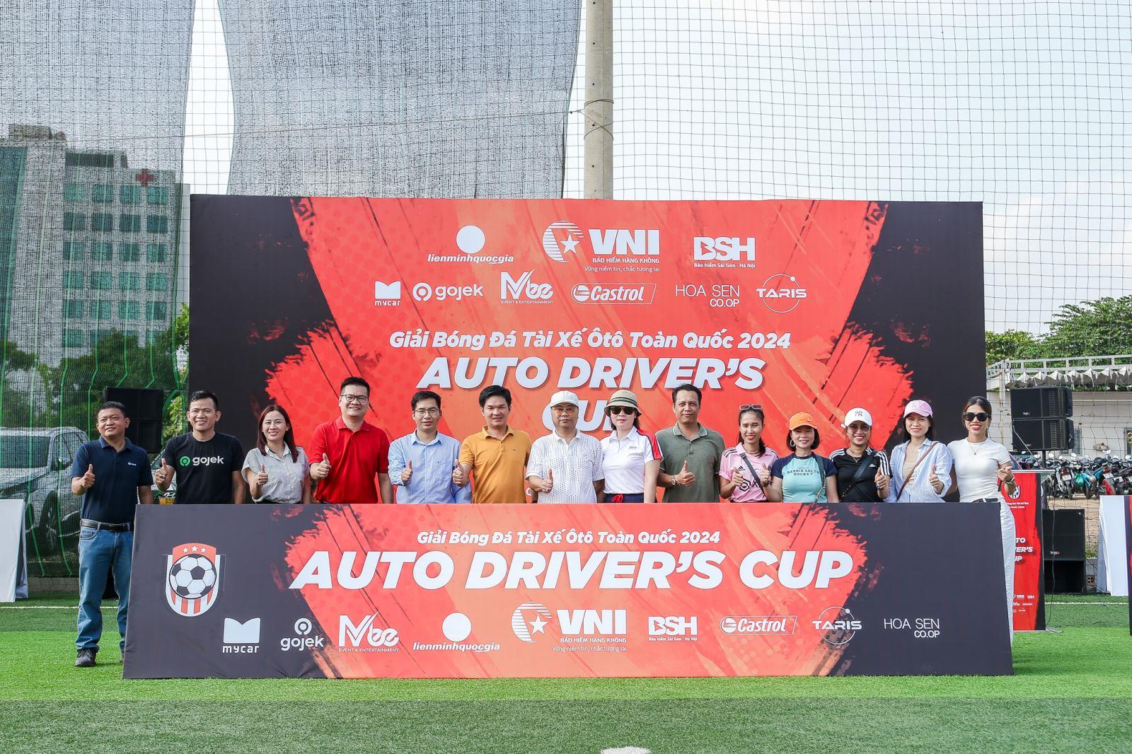 VNI Tân Sơn Nhất tự hào là nhà tài trợ Kim Cương cho giải bóng đá tài xế ô tô toàn quốc 2024 (Auto Drive’s Cup)
