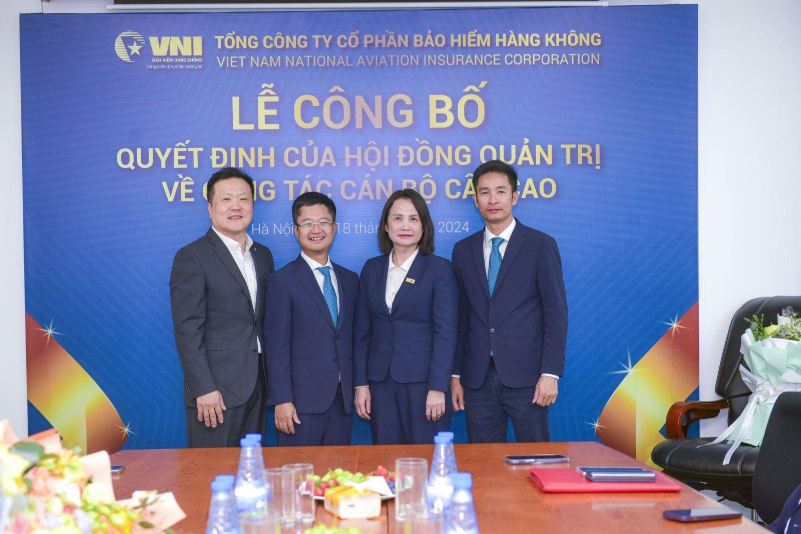 VNI CÔNG BỐ & TRAO QUYẾT ĐỊNH BỔ NHIỆM CÁN BỘ CẤP CAO