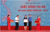 VNI nhận Bằng khen của Hội chữ thập đỏ đồng hành cùng Hành trình đỏ 2017