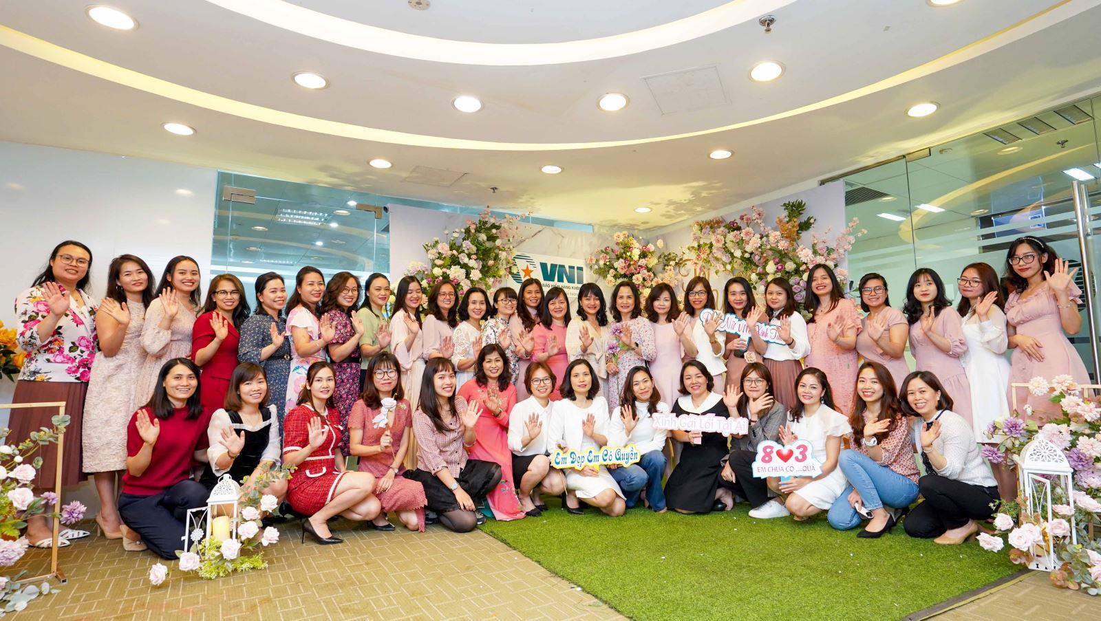 Chúc mừng ngày Quốc tế phụ nữ 8/3