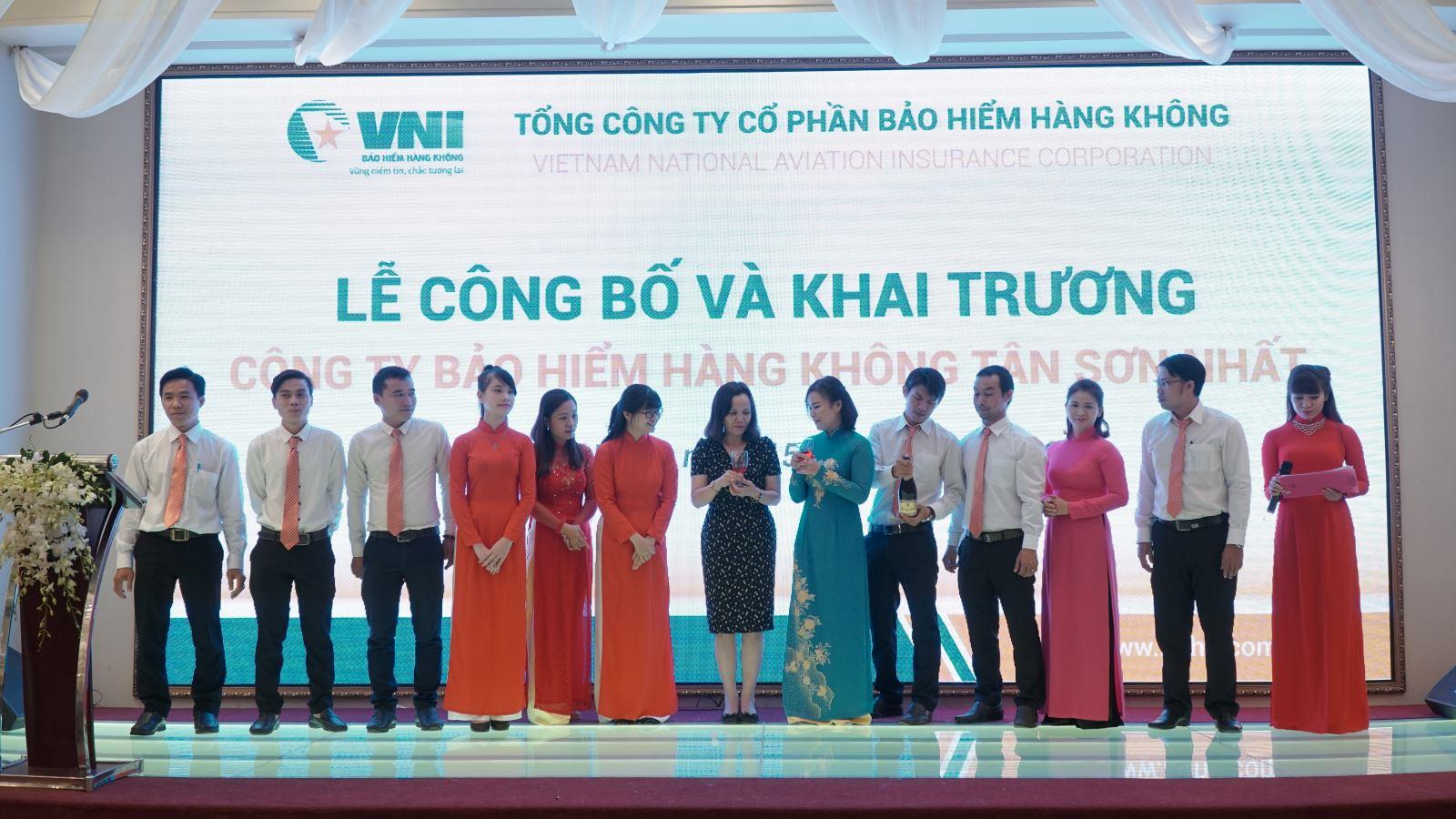 Khai trương Công ty Bảo hiểm Hàng không Tân Sơn Nhất