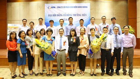 ĐẠI HỘI ĐỒNG CỔ ĐÔNG THƯỜNG NIÊN VNI 2016: VẬN HỘI MỚI CHO SỰ PHÁT TRIỂN