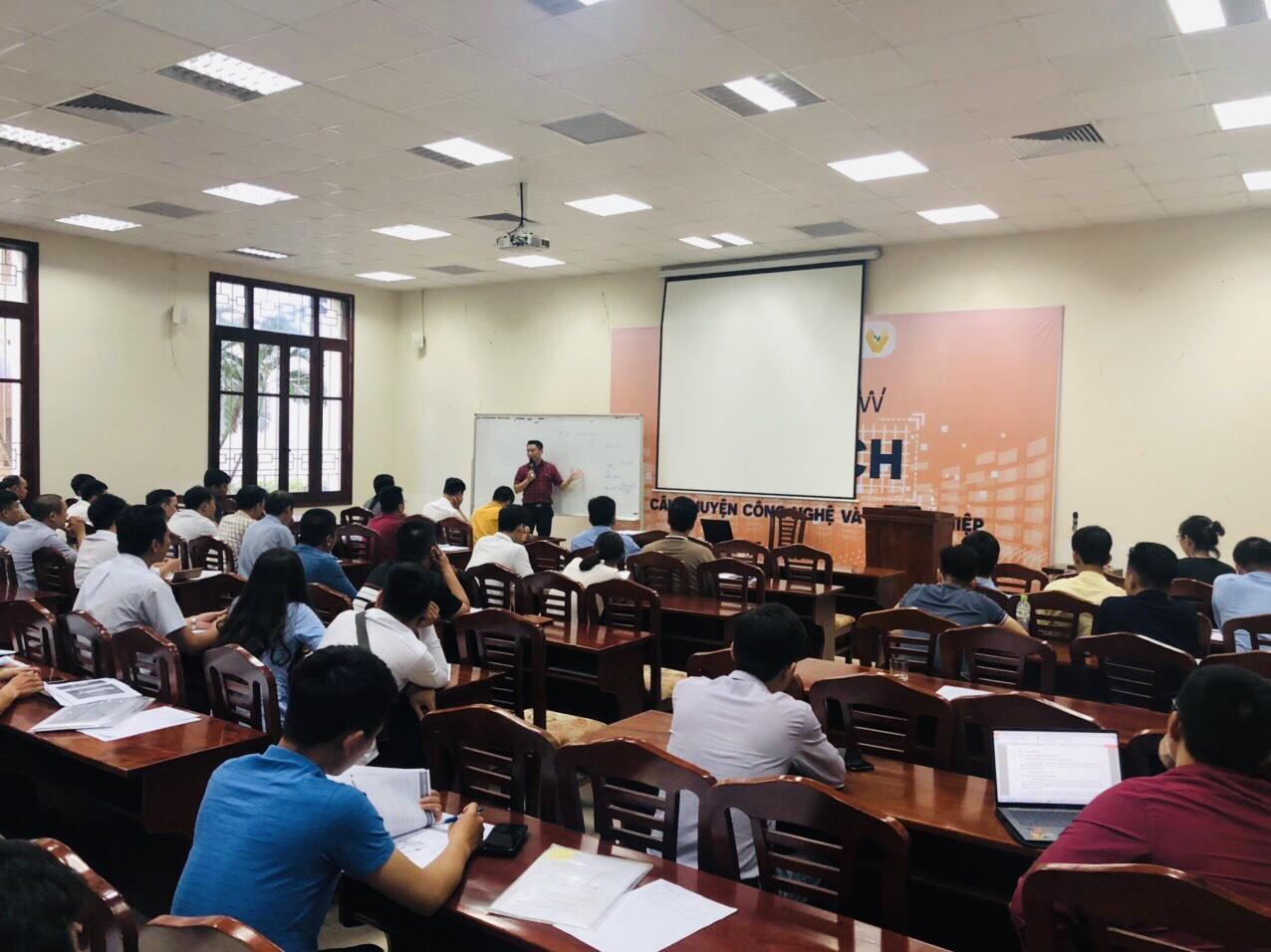 VNI đào tạo nâng cao nghiệp vụ Giám định bồi thường xe cơ giới