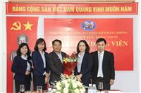 Chi bộ Bảo hiểm Hàng không Hội sở kết nạp đảng viên và kiểm điểm, xếp loại đảng viên năm 2019