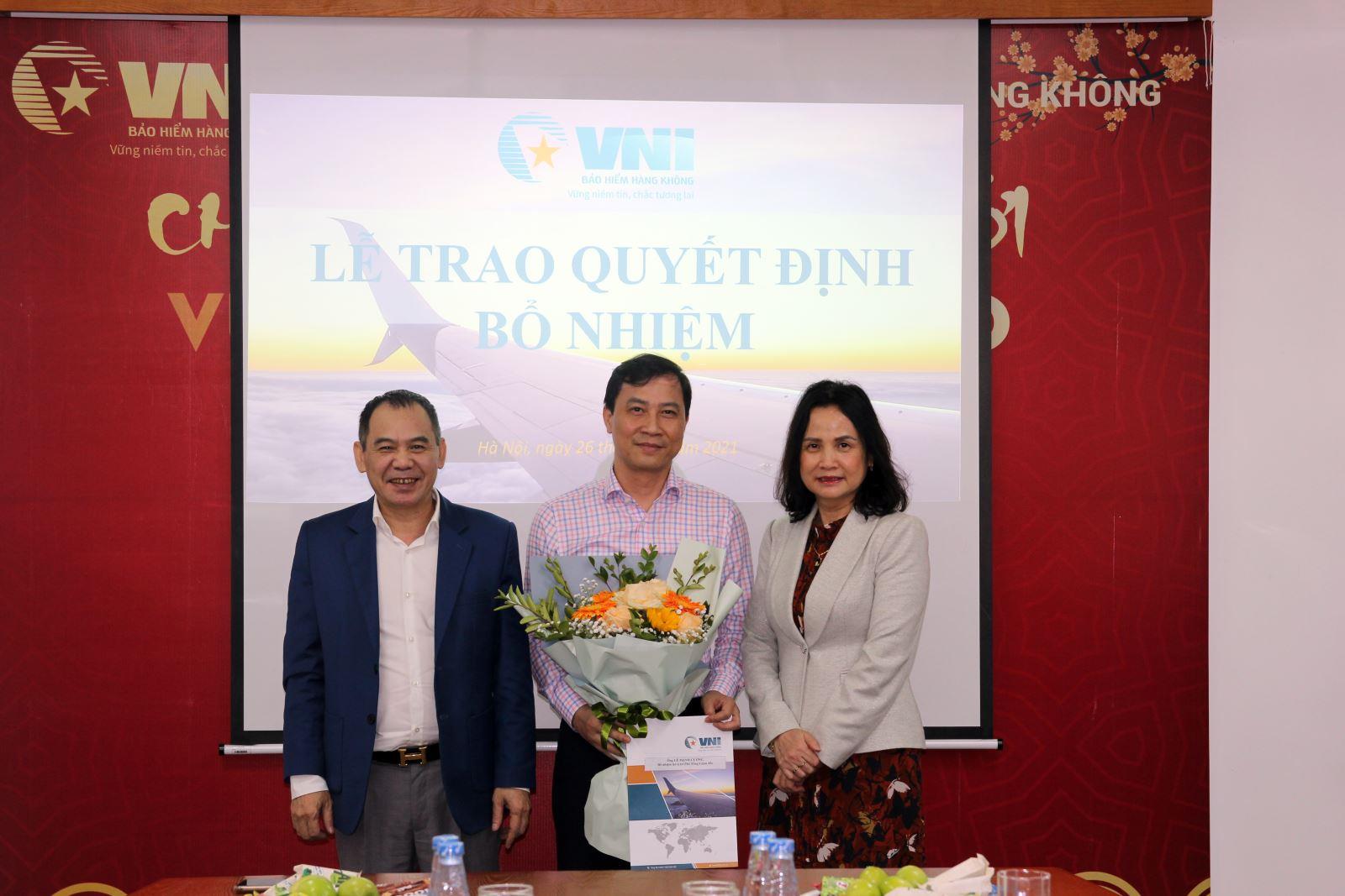 VNI bổ nhiệm lại Phó Tổng Giám đốc và Phó Giám đốc các Ban tại Trụ sở chính