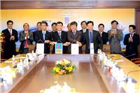 VNI ký kết Hợp đồng Bảo hiểm Hàng không năm 2014 với VIETNAM AIRLINES