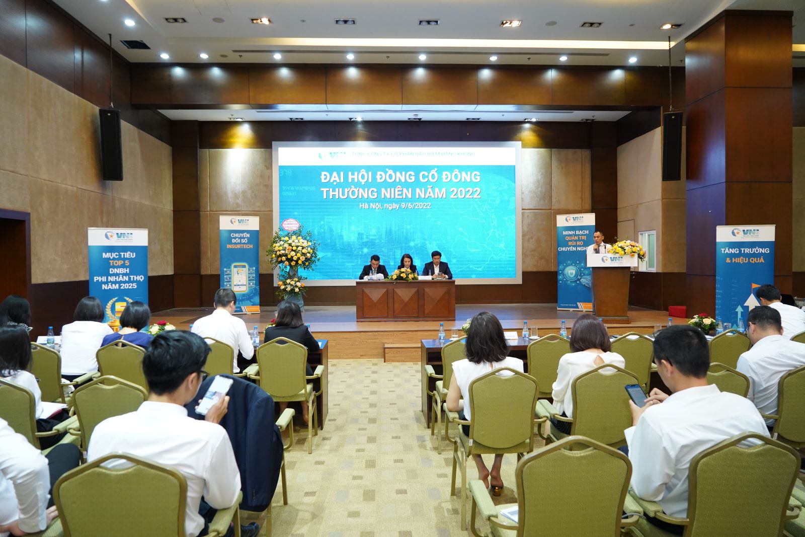 Đại hội diễn ra trong không khí tập trung, lắng nghe & trang trọng