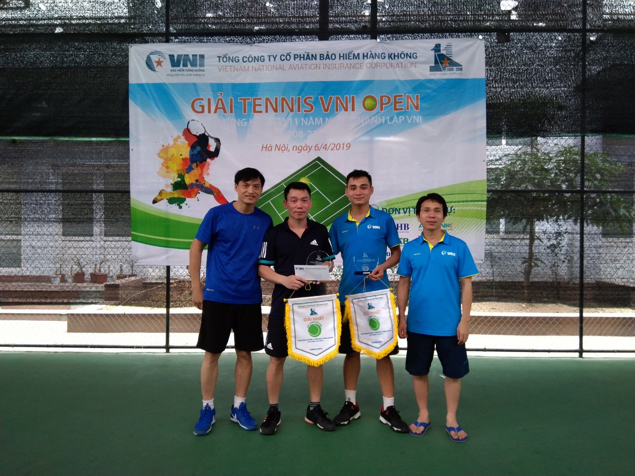 VNI tổ chức giải bóng đá, tennis chào mừng 11 năm ngày thành lập