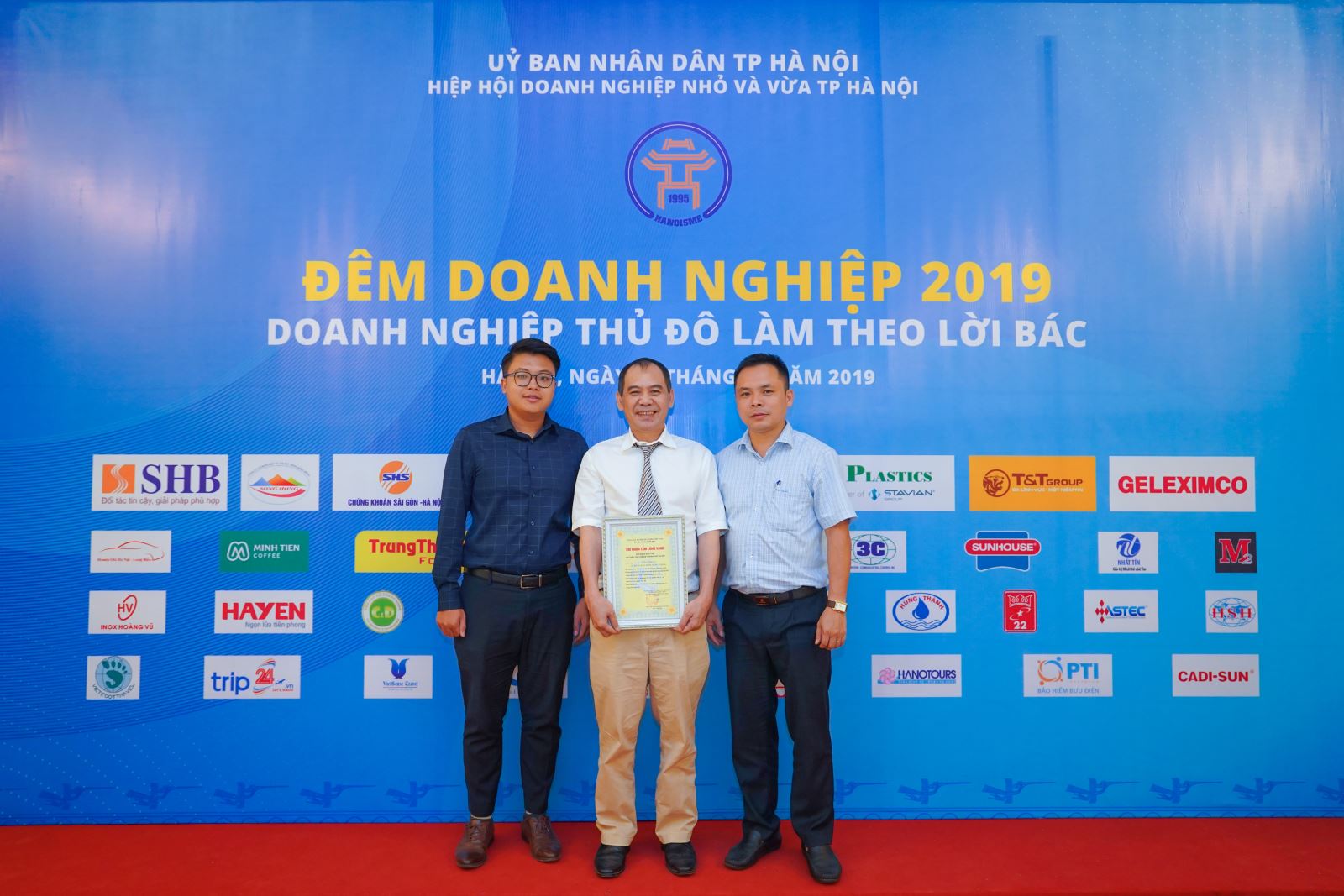 VNI ủng hộ 100 triệu đồng quỹ bảo trợ trẻ em TP Hà Nội 1