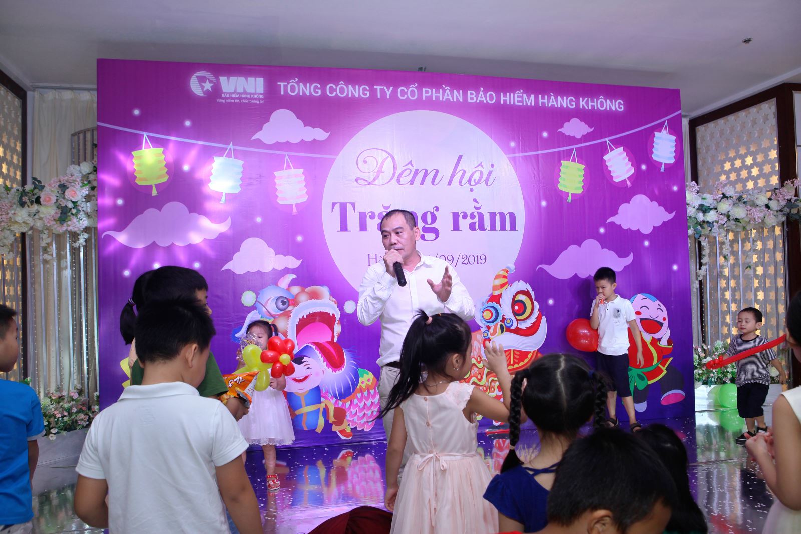 VNI tổ chức vui tết trung thu Đêm hội trăng rằm 2019