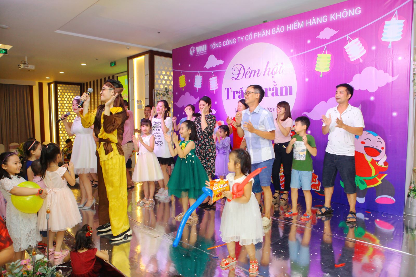 VNI tổ chức vui tết trung thu Đêm hội trăng rằm 2019
