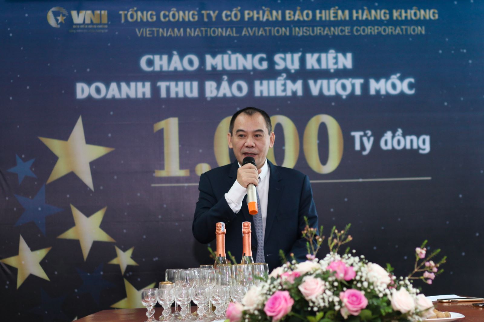 VNI doanh thu bảo hiểm vượt mốc 1.000 tỷ đồng 1